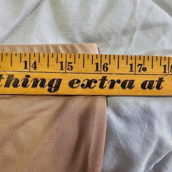 EUC TAN CURVY PENCIL SKIRT SIZE XL - Picture 8 of 10